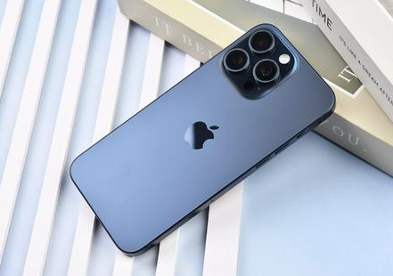 会同苹果维修点分享iPhone 15 Pro Max屏幕更换全新实操风险 